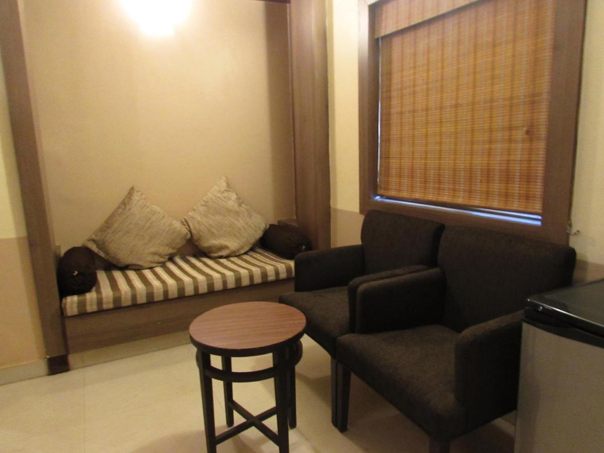Sandalwood Hotel & Suites Santa Cruz Εξωτερικό φωτογραφία
