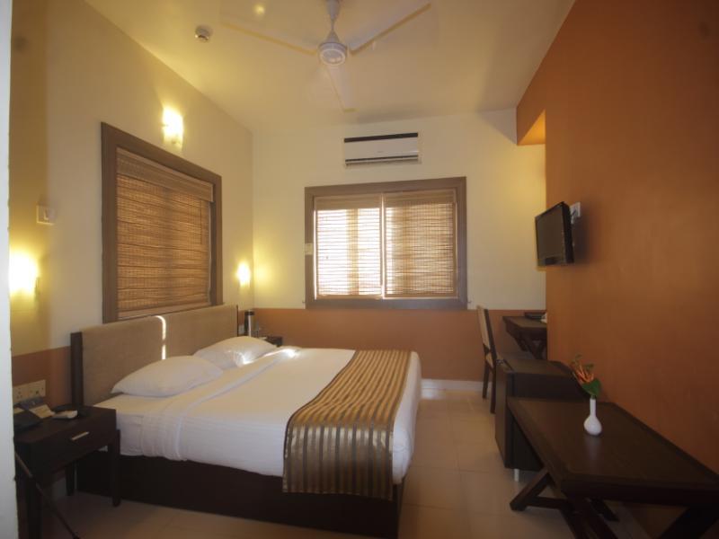 Sandalwood Hotel & Suites Santa Cruz Εξωτερικό φωτογραφία