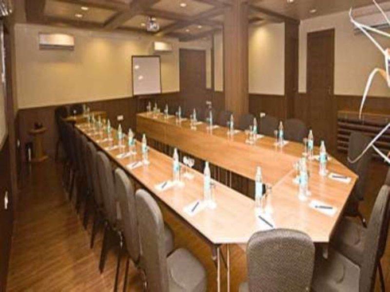 Sandalwood Hotel & Suites Santa Cruz Εξωτερικό φωτογραφία