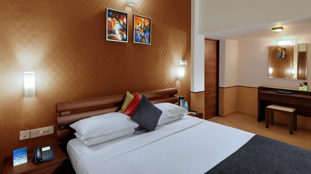 Sandalwood Hotel & Suites Santa Cruz Εξωτερικό φωτογραφία